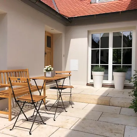 Petite Retreat Ferienhaus *